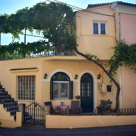 Nafsikas Apartment - Ipsos Beach Екстер'єр фото