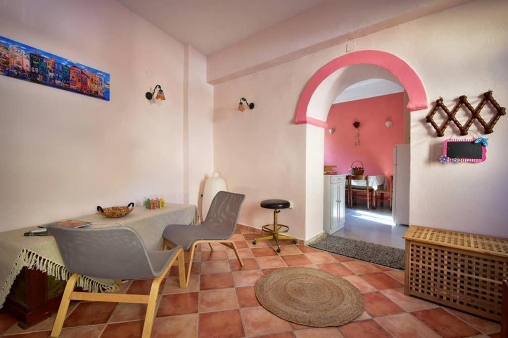 Nafsikas Apartment - Ipsos Beach Екстер'єр фото