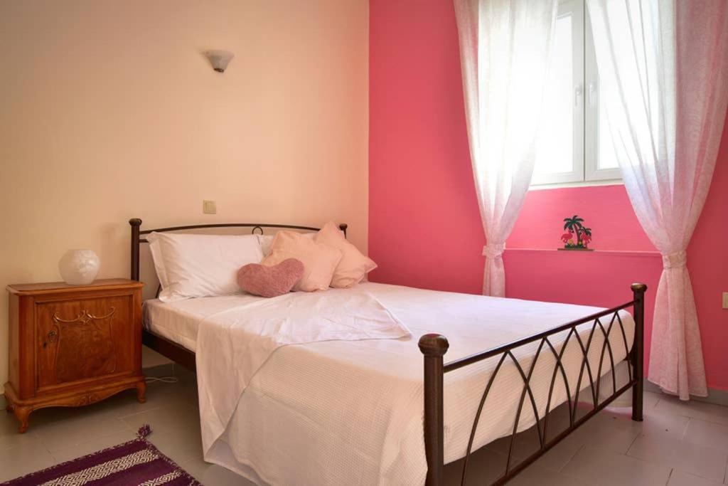 Nafsikas Apartment - Ipsos Beach Екстер'єр фото